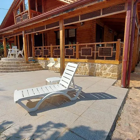 Wooden Wprivate Garden Orchard -room Wac Vilă *